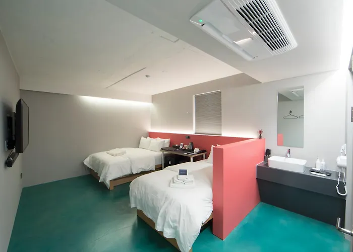 Motel H